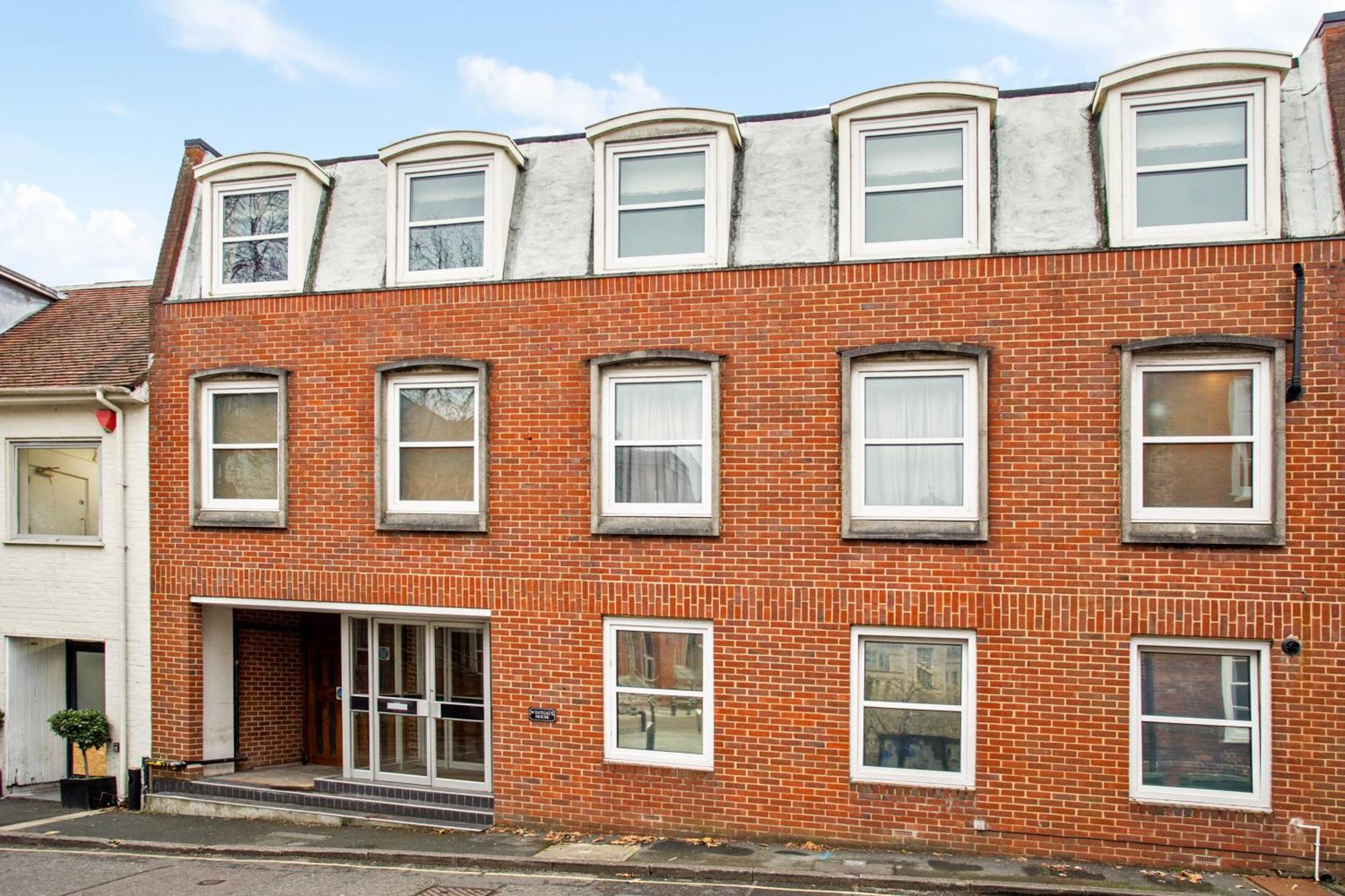 Ferienwohnung Perfect Perch for Legal Eagle - Winchester Law Courts, High St, Westgate Museum Exterior foto